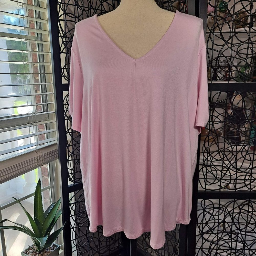 Gibson Size 1X Light Pink Short Sleeve V-neck T-Shirt, NWT